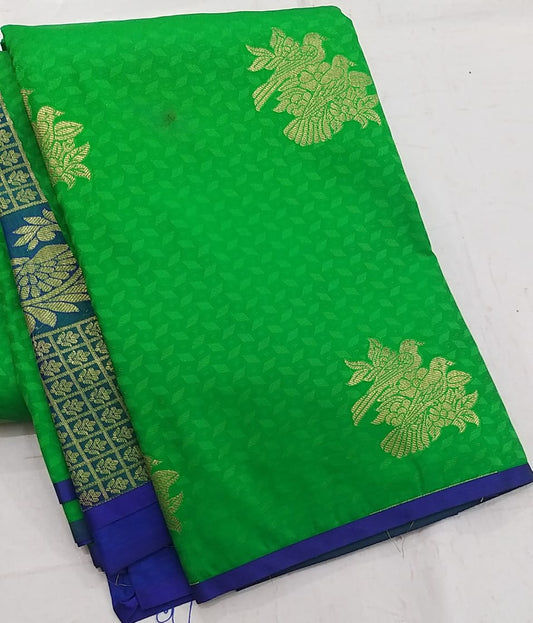 Body Silk Embose Design with Contrast Pallu & Blouse
