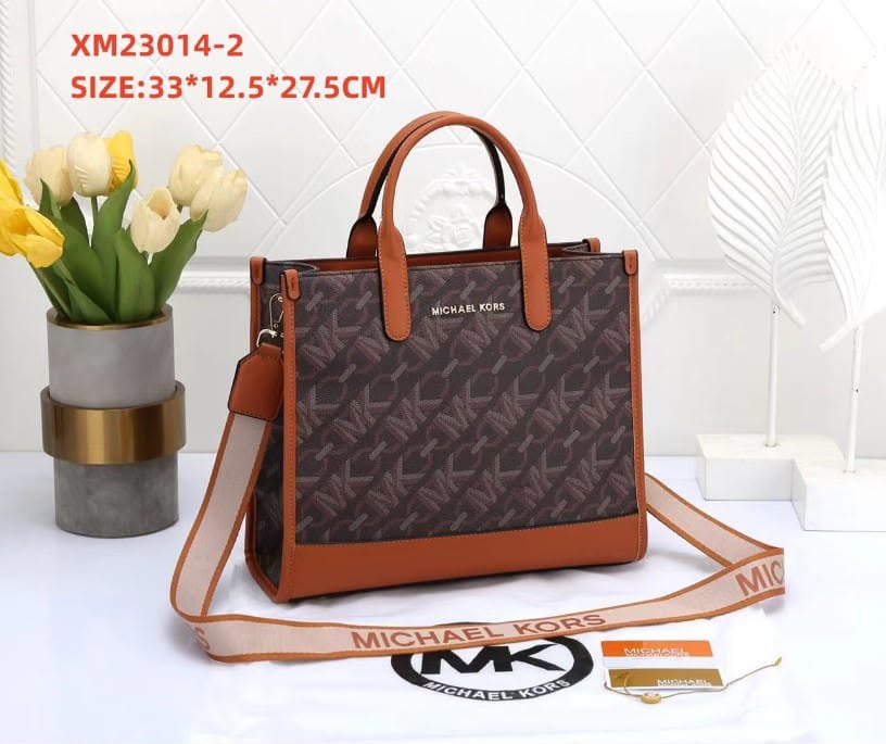 Michael Kors Signature Tote Bag