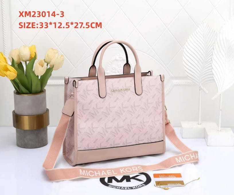Michael Kors Signature Tote Bag